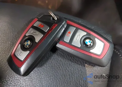 2015 BMW 335I xDrive из США, поврежденный, VIN WBA3B9G59FNR94329